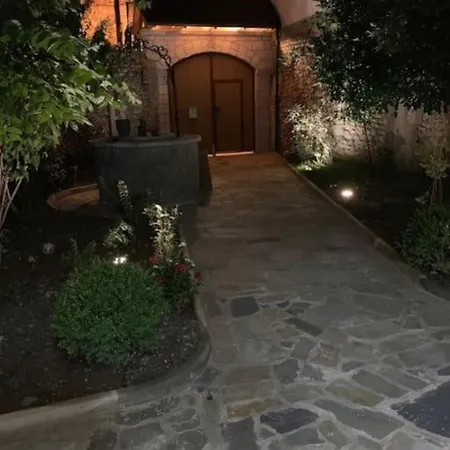 Holiday home Charmante Maison De Dans Quartier Historique Shkoder